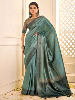 House of Pataudi Woven Jamdani Silk Blend Saree(Light Green)