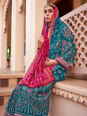 ANOUK Printed Patola Silk Blend Saree(Multicolor)