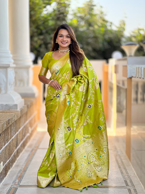 Tasrika Woven Banarasi Cotton Silk Saree(Light Green)