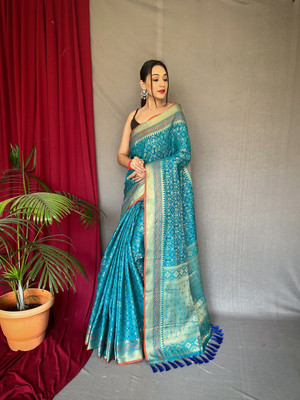 SGF11 Self Design Handloom Pure Silk Saree(Blue)