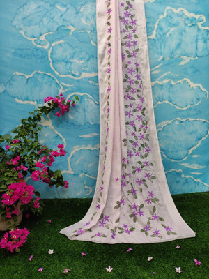 TARAAMATI Floral Print Daily Wear Cotton Blend Saree(Purple, White)