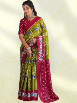 baratheon Printed Bollywood Cotton Blend Saree(Pink, Green)
