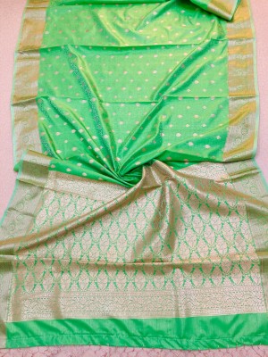 SareeVenue Woven, Self Design Banarasi Handloom Jacquard, Pure Silk Saree(Green)
