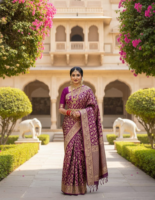 Shop Deals Floral Print, Woven, Embellished Banarasi Silk Blend Saree(Magenta)