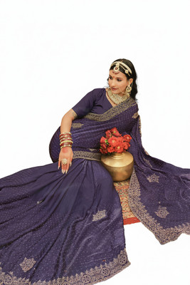 Rajeswari Boutiques Self Design, Polka Print Bollywood Jimmy choo Saree(Blue)