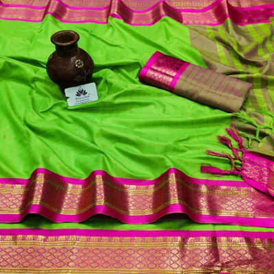 JbWorld Checkered, Woven, Embroidered Gadwal Cotton Silk, Pure Silk Saree(Green, Pink)