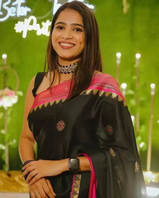 Juhi Collection Self Design Banarasi Art Silk Saree(Black)