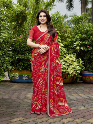 THE URBAN DIVA Printed Bandhani Georgette Saree(Red, Orange, Green)