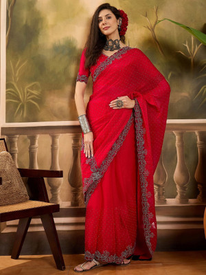 Vichitra Embellished Bollywood Silk Blend Saree(Pink)