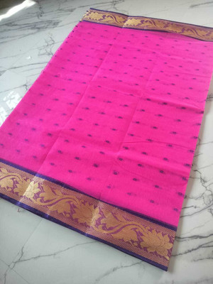 J KunduHouse Self Design Tant Pure Cotton Saree(Pink)