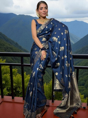 Gagan Textile Woven, Floral Print Kanjivaram Silk Blend Saree(Blue)
