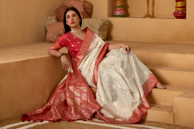 SARETRA MALL Woven, Self Design Banarasi Silk Blend Saree(Light Green, Red)