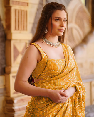 kamaldesigner Embroidered Bollywood Georgette Saree(Cream)