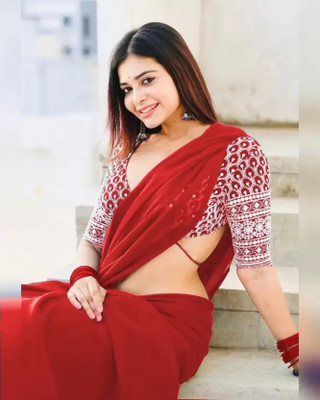 GRIFEZ Solid/Plain Bollywood Georgette Saree(Red)