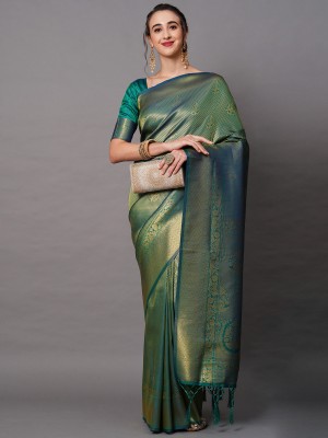 Divastri Woven Banarasi Silk Blend Saree(Dark Green)