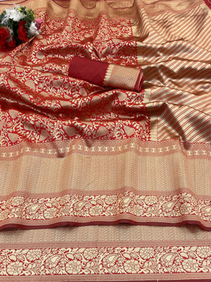 Omsaiarts Woven Kasavu Silk Blend Saree(Red)