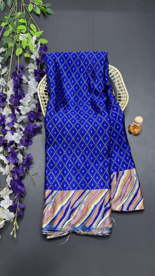 RegalDrapes Printed Daily Wear Crepe Saree(Blue)