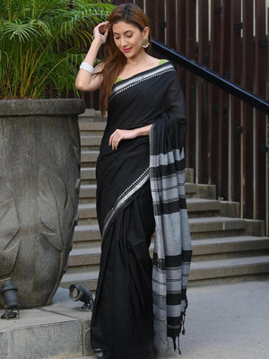OSARIO Woven, Solid/Plain Handloom Cotton Blend Saree(Black)