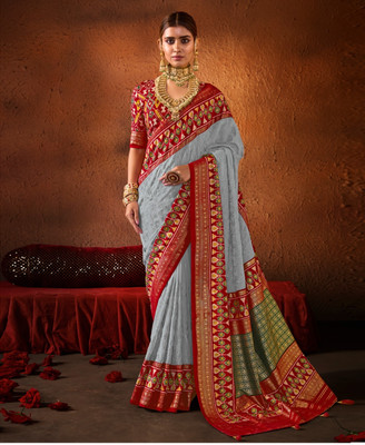 BHAGYAVATI DESIGNER Printed Patola Georgette Saree(Grey)