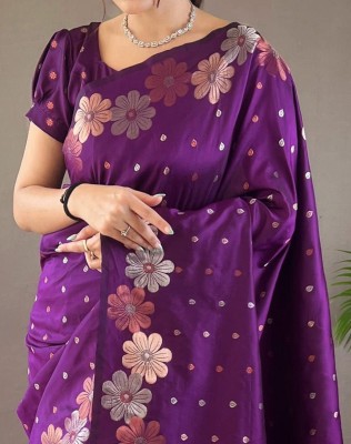 Siril Woven, Embellished, Self Design Banarasi Silk Blend, Jacquard Saree(Purple, Silver)