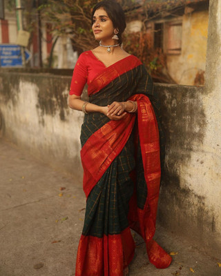 CENTURY CREATION Self Design Banarasi Jacquard Saree(Red)