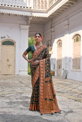 PeachPetals Solid/Plain Banarasi Cotton Silk Saree(Dark Green)