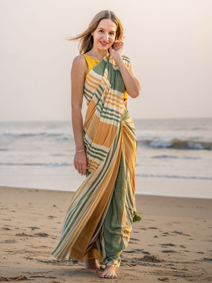 A To Z Cart Floral Print Daily Wear Linen Saree(Mustard)