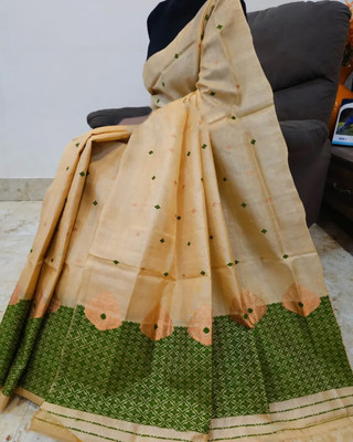 white desert Self Design Mekhela Chador Cotton Silk Saree(Beige)