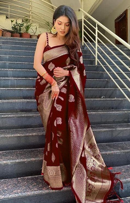 SWAMI STUDIO Self Design Banarasi Jacquard Saree(Maroon)