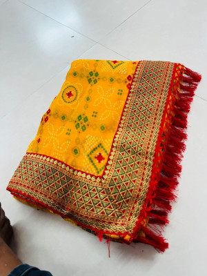 charmie designer Printed Bandhani Georgette Saree(Multicolor)