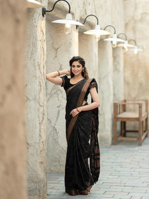 R K INFINITIVE Woven Kanjivaram Jacquard, Art Silk Saree(Black)