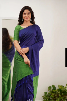 Hiya saree And Punjabi house Printed Handloom Pure Cotton, Cotton Silk Saree(Blue, Green)
