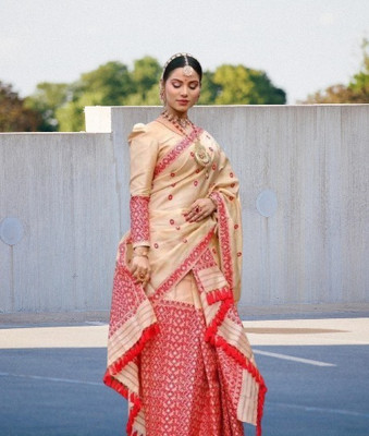 ROSEVILLA Applique Mekhela Chador Silk Blend Saree(Cream)