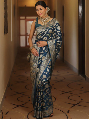 The Style Sanctuary Floral Print, Woven Banarasi Silk Blend Saree(Dark Green)