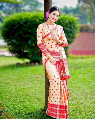 Sheden Lopez Creation Woven Mekhela Chador Silk Blend Saree(Cream)