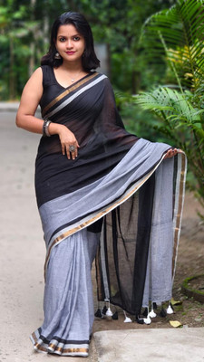 ROY SAREE CENETR Woven, Striped, Self Design Handloom Mulmul Saree(Black)
