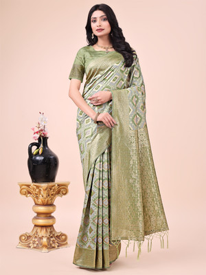 Tasrika Woven Banarasi Cotton Silk Saree(Light Green)