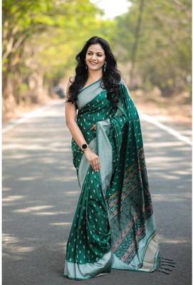 GATISHVAM TEXTILE Geometric Print, Woven Banarasi Art Silk Saree(Dark Green)