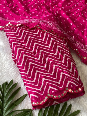 Yogik Creation Printed Bandhani Art Silk Saree(Pink)