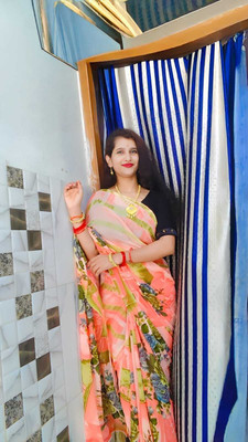 Moda Rapido Floral Print Bollywood Georgette Saree(Orange)