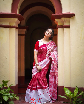 Lakshmi Boutique Geometric Print Jamdani Cotton Silk Saree(Red, White)