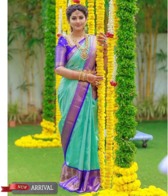 FashDeal Self Design Kanjivaram Pure Silk Saree(Green)