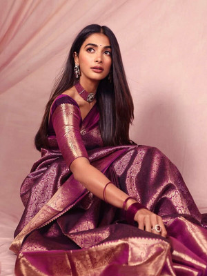 yanish Woven, Self Design Banarasi Cotton Silk Saree(Purple)
