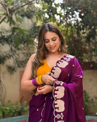 BADE SUHANE Self Design Bollywood Crepe Saree(Purple)