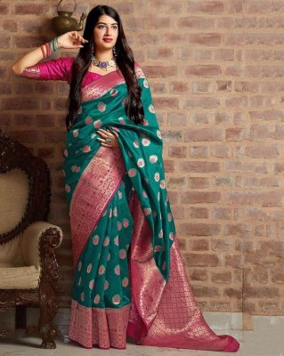 Marziyaa Striped Banarasi Jacquard Saree(Light Green)