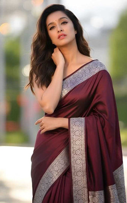 Tilfelle Solid/Plain, Woven Banarasi Satin Saree(Maroon)