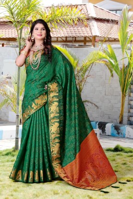 LAVYANSH CREATION Printed Patola Silk Blend Saree(Green)