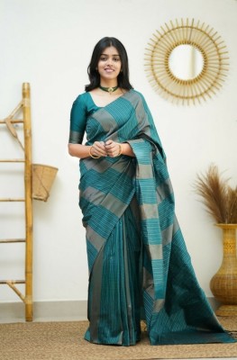 VASALI Woven Kanjivaram Pure Silk, Art Silk Saree(Dark Green)