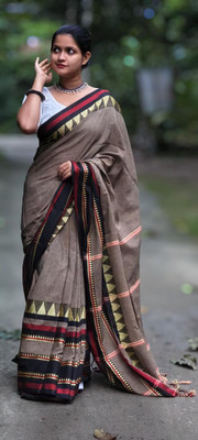 WeaveAura Printed Handloom Pure Cotton Saree(Brown)