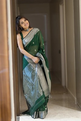 Bansari Textiles Self Design, Woven, Printed, Applique Kanjivaram Cotton Linen, Jacquard Saree(Green)